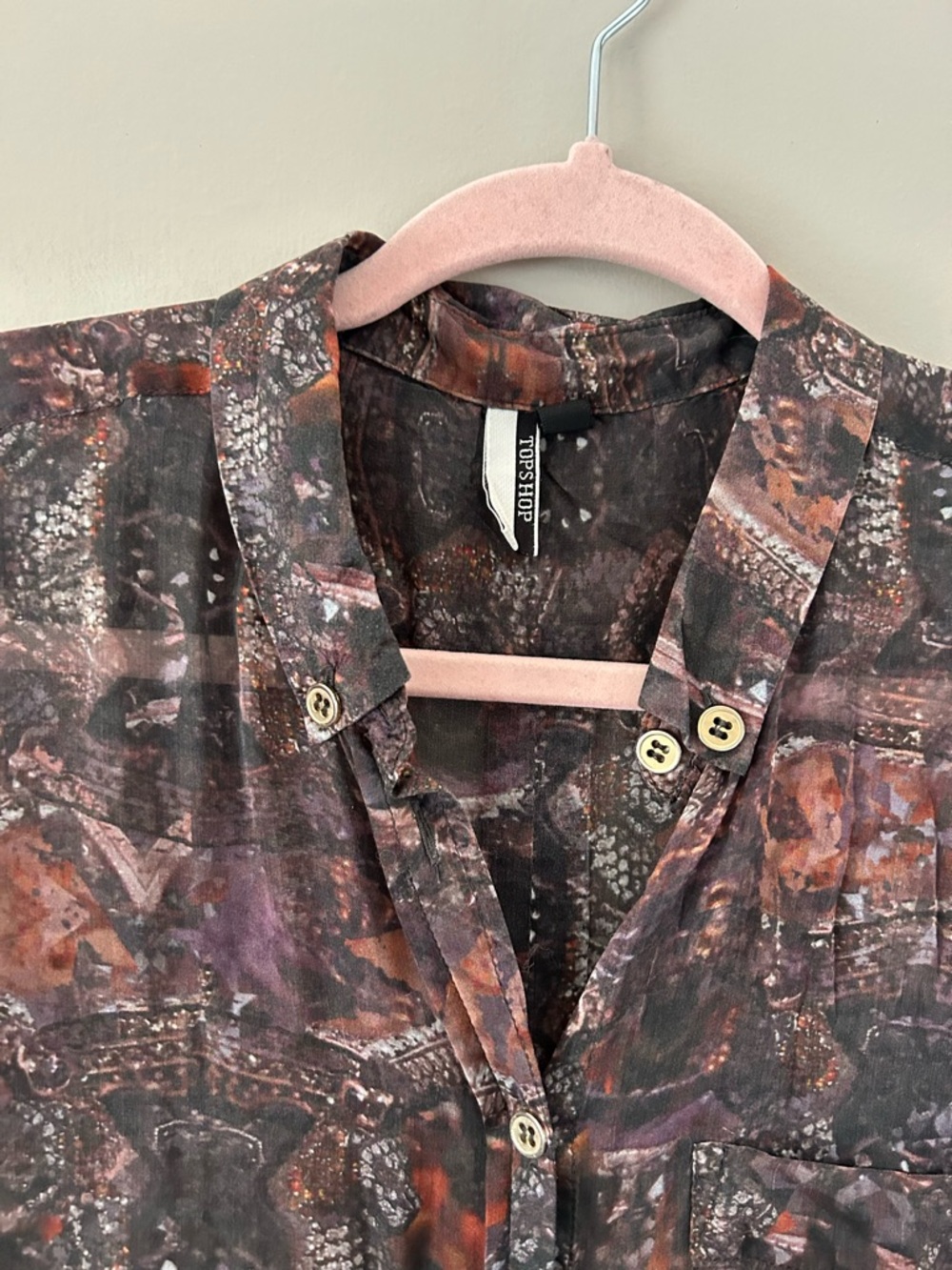 TopShop Pure Silk Retro Androgynous Eclectic Semi-Sheer Short Sleeve Button Top - Picture 6 of 6